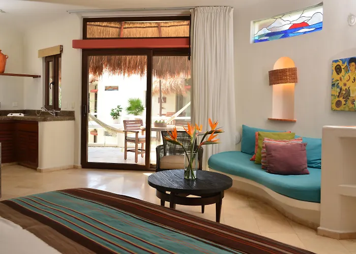 Playa Palms Beach Hotel
